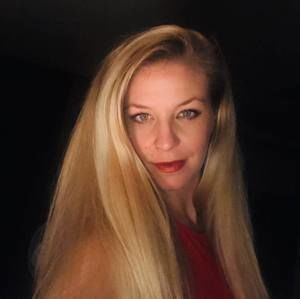 Meet your Posher, Emma-lea